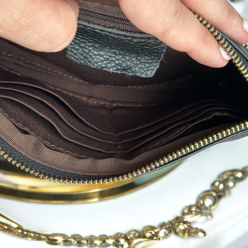 Black full-grain pebbled Befen leather wristlet - Picture 5 of 5